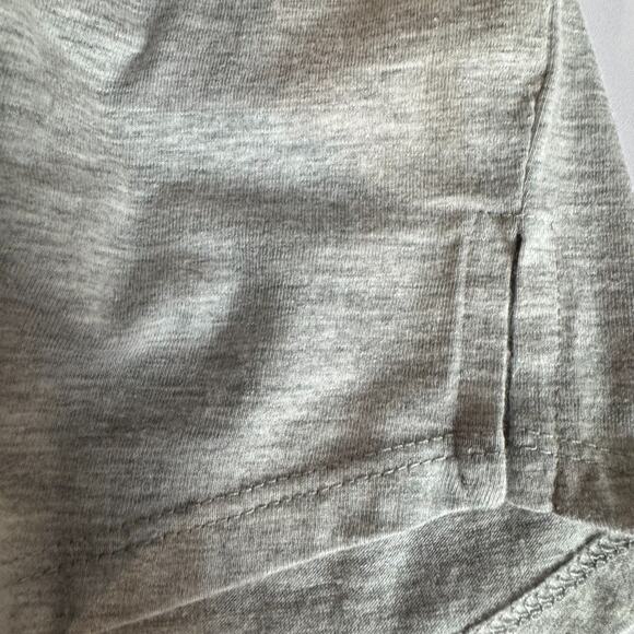 Bebe sport crop top tee T-shirt graphic size Large L Gray and Yellow color - Picture 7 of 7